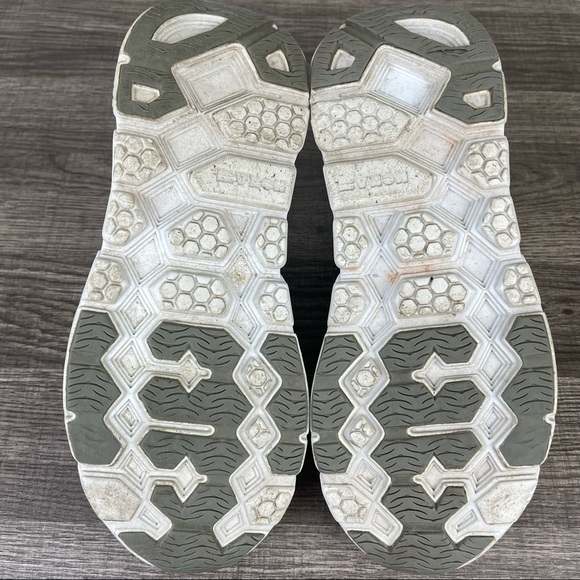 *SOLD!* Rare Hoka One One Clifton Running Shoes - Picture 8 of 13